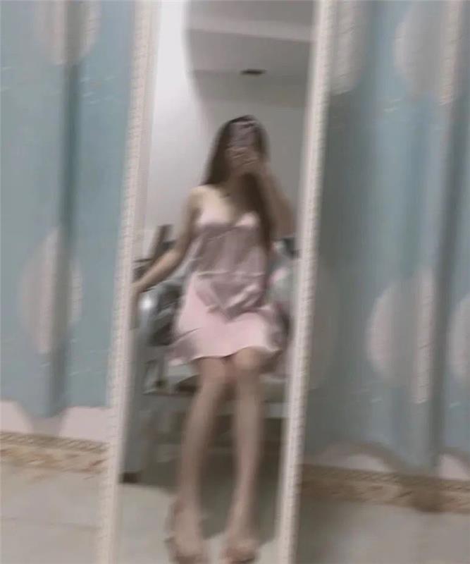 爆艹兼职99年嫩妹，叫声淫荡！！